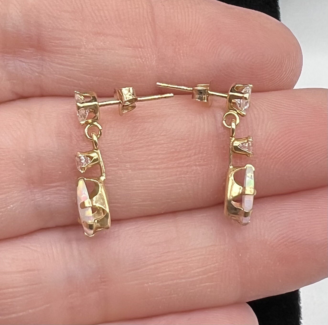 10k Solid Yellow Gold Opal & CZ Post 3/4” Earrings 0.8 Gr Fine Jewelry