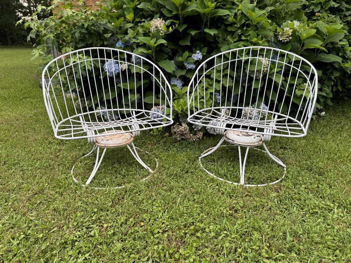 Vintage Mid Century Modern 1960s Homecrest Swivel Barrel Lounge Chair  rocker Set
