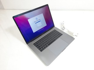 Apple MacBook Pro 13 3/A1707 15.6 in Laptop i7 6820HQ 16GB 500 GB SSD Monterey