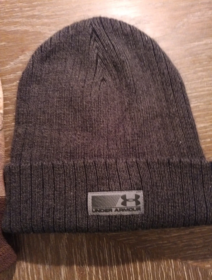 Lot Of Two Beanies under Armour And A Realtree Head And Face Cover Adult - Image 2 of 4
