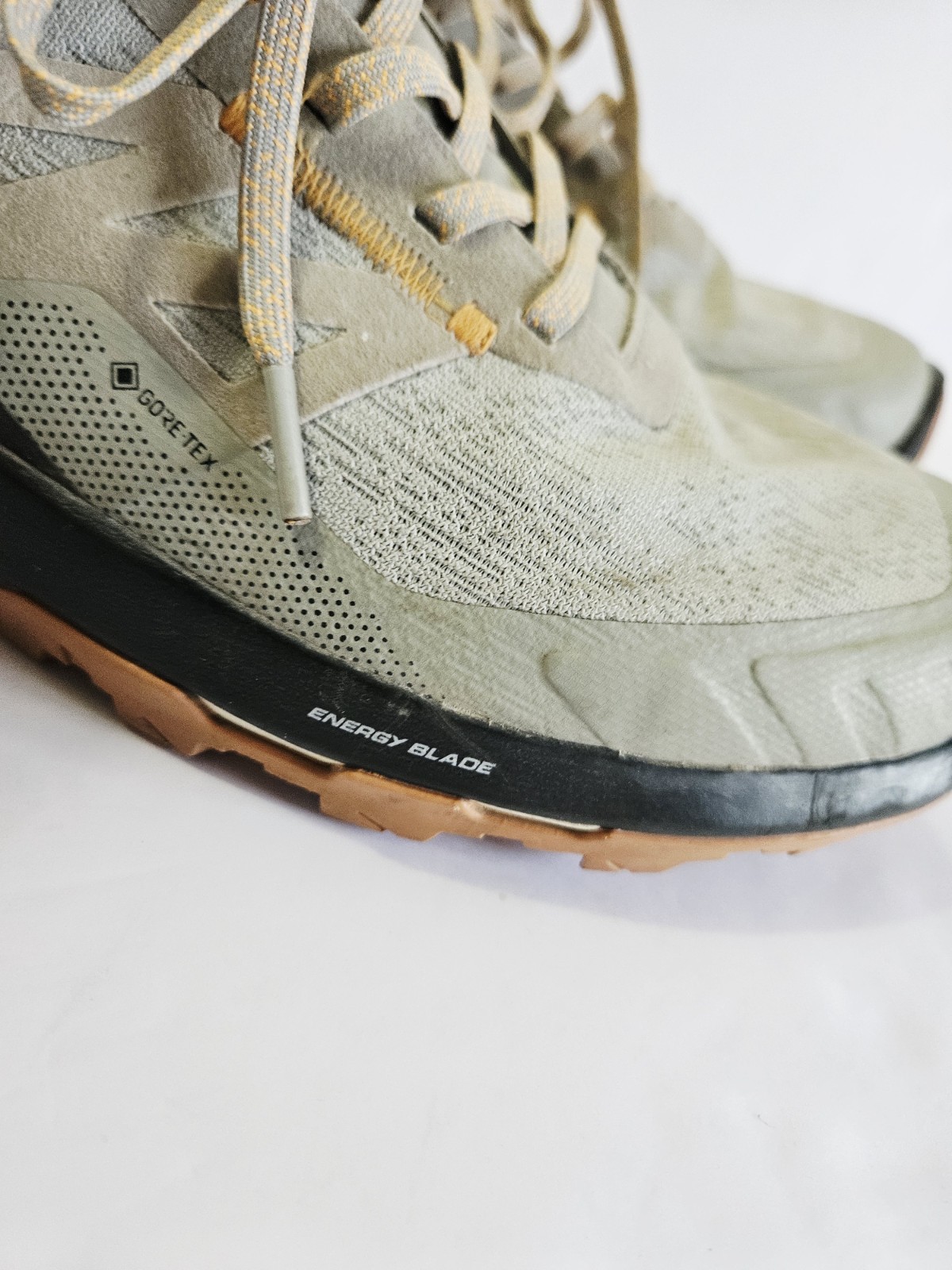 Salomon OUTpulse Mid GTX Women's Hiking Boots, Size 11 Gray Beige 