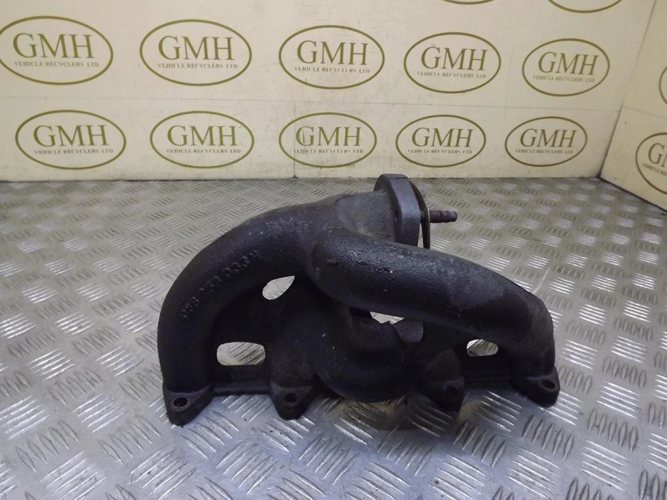 Colector de escape Volkswagen Passat código motor Azm Mk1 2.0 gasolina 2001-2005N Foto 3 de 4