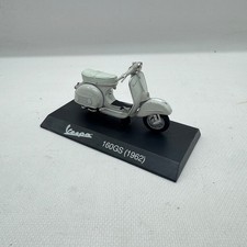 MODELLINO SCOOTER VESPA 160 GS 1962 BIANCO  - MAISTO - SCALA 1:18