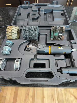 Dent Fix Pneumatic Surface Conditioning Tool Kit   Complete with Case & Accessor