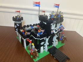 LEGO Black Monarch's Castle 6085 INSTRUCTIONS NOT INCLUDED. 100% Complete