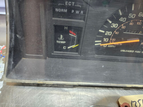 84-88 Toyota Pickup Truck Speedometer Instrument Cluster Gauge AUTOMATIC 125K OE - Picture 2 of 5