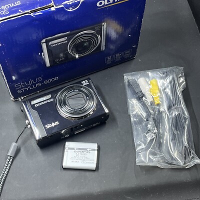 Olympus Stylus 9000 12.0MP Digital Camera No Charger