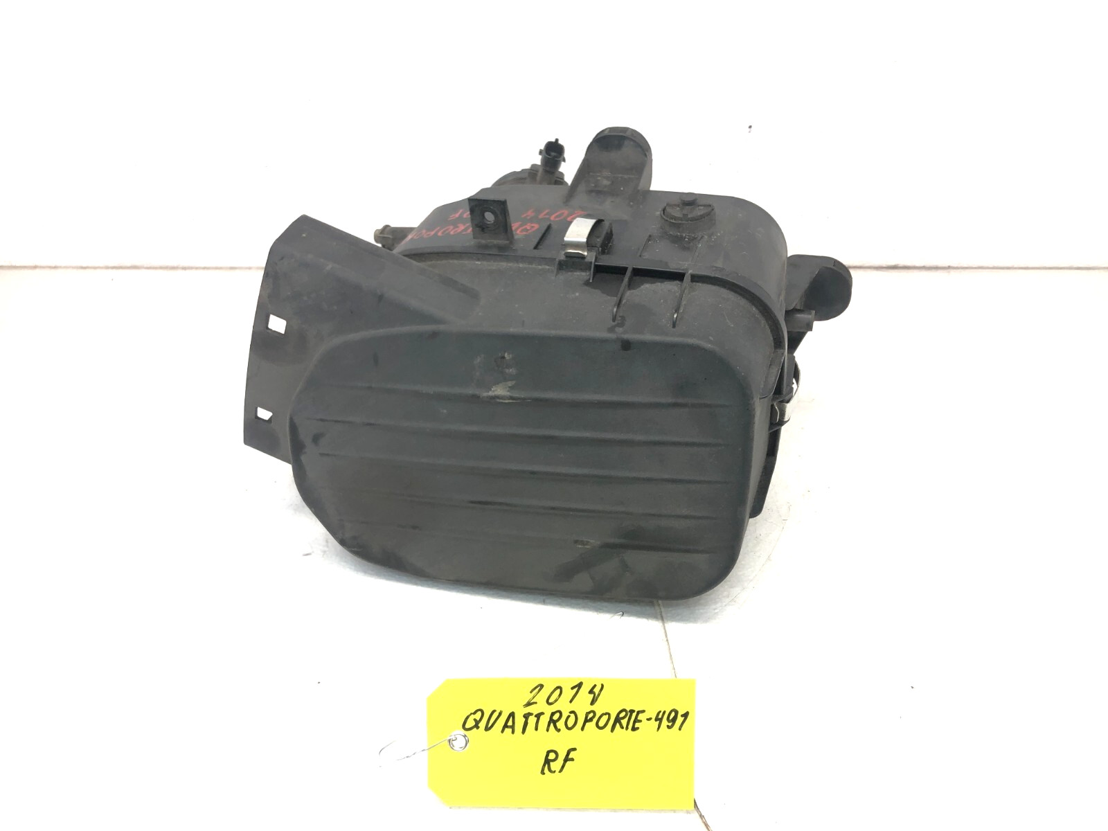 2014-2017 MASERATI QUATTROPORTE RIGHT PASS FRONT AIR INTAKE CLEANER FILTER BOX