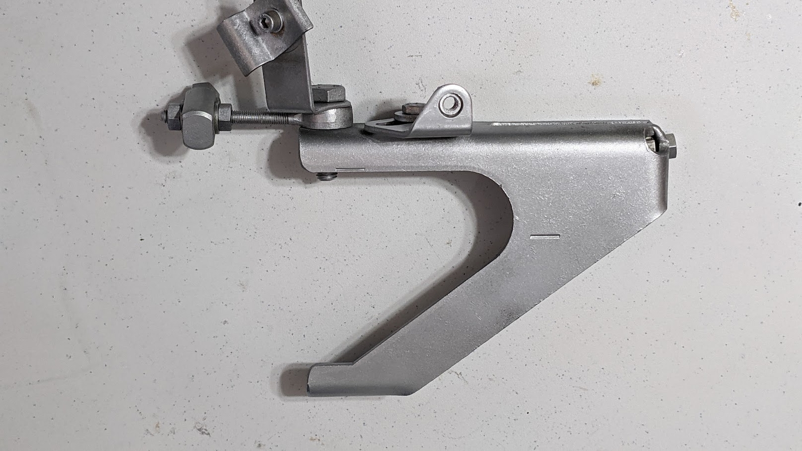 1995-1998 Rolls Royce Silver SPUR BENTLEY AIR PUMP BRACKET UE75636