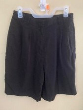 DS2-- line up BLACK WOMENS VINTAGE PLEATED SHORTS. SIZE 12