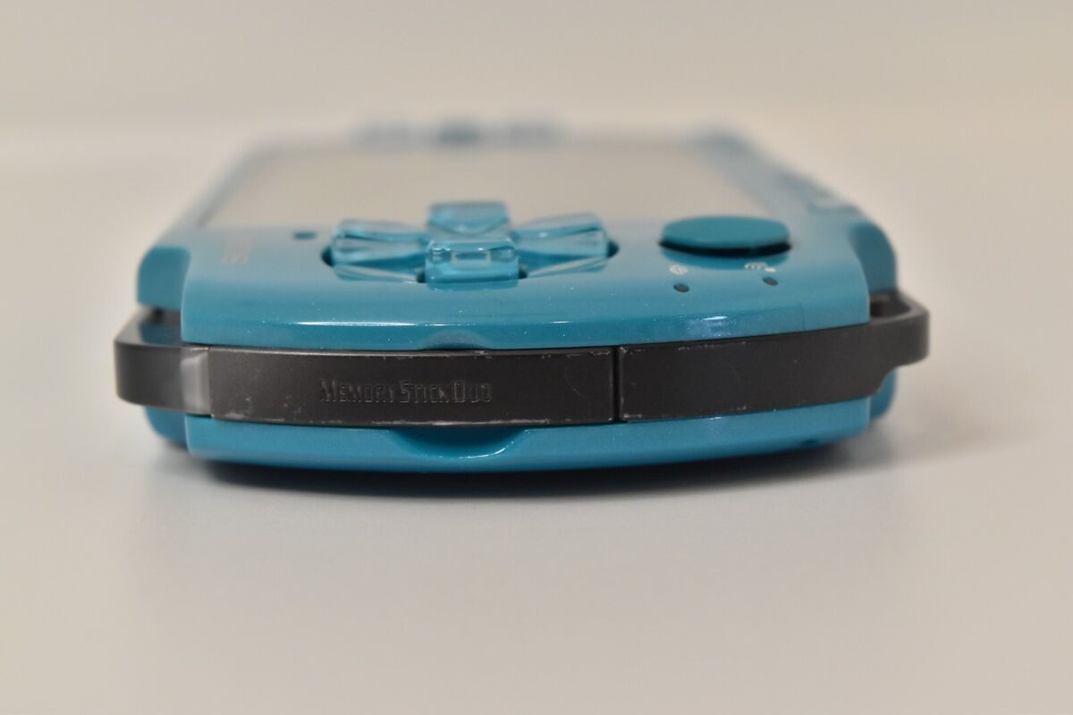 Sony PSP 3000 Hatsune Miku Project DIVA 2nd Full Pack Japan Sony PSP 3000 Hatsune Miku Project DIVA 2nd Full Pack Japan