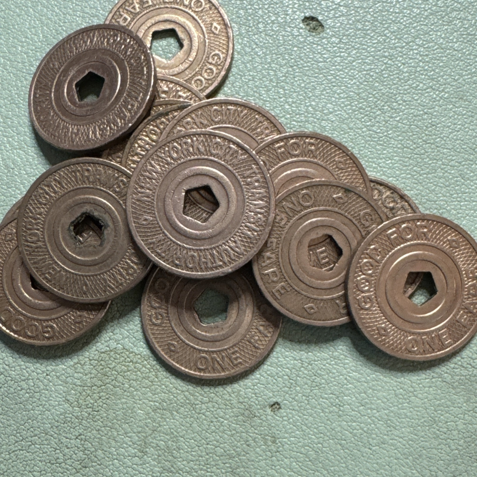 1995-2003 New York City NYC Subway Token Sz Of 25c - 1 Token Five Boroughs