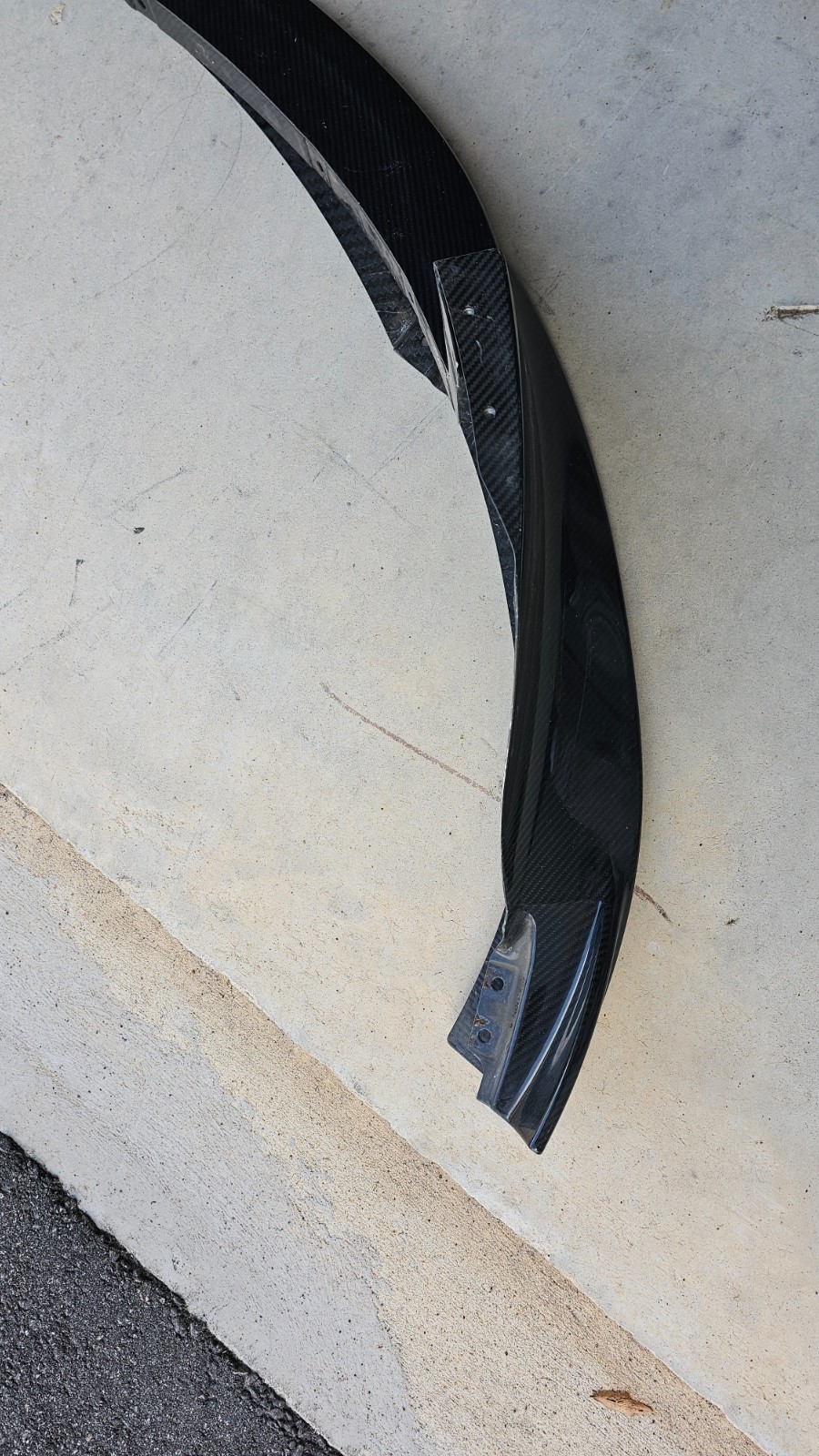 2013 2014 2015 2016 2017 2018 Aston Martin Vanquish SPLITTER CARBON FIBER