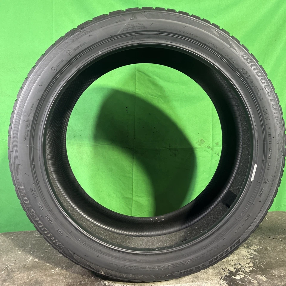 Set,Used-255/40R20 Bridgestone Blizzak LM001 101V 10/32 DOT 3522 - Image 2 of 2