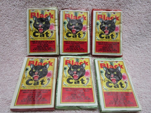 VINTAGE BLACK CAT FIRECRACKER LABEL X SIX