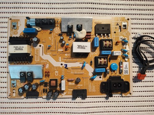 Netzteil L43E7 BN44-00947G + Kabel aus Samsung UE43RU7099U TV.