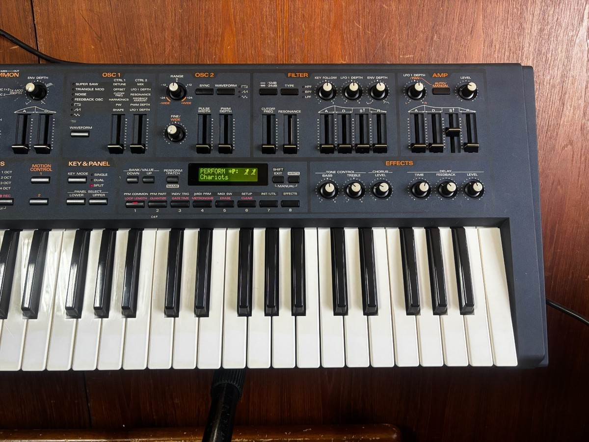 Roland JP-8000 Analog Modeling Synthesizer New internal battery