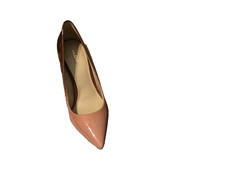womans high heel shoe
