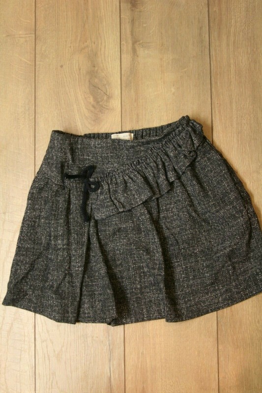 Zara girls fall/winter skirt size 9 VGUC