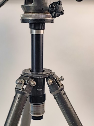 GITZO R #4 TRIPOD - Picture 12 of 13