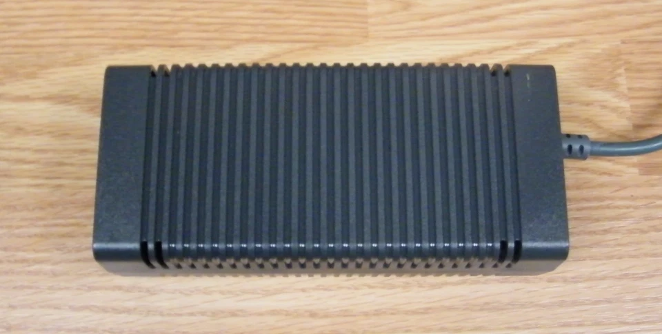 Genuine Microsoft (PB-2151-03MX) XBox 360 AC Power Adpater 150W 12V **READ** - Image 3 of 4