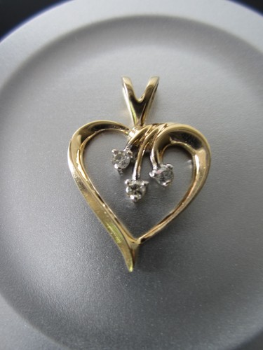 BEAUTIFUL FULLY HALLMARKED 14K SOLID TWO TONE GOLD DIAMOND HEART PENDANT 1.58g - Picture 9 of 15