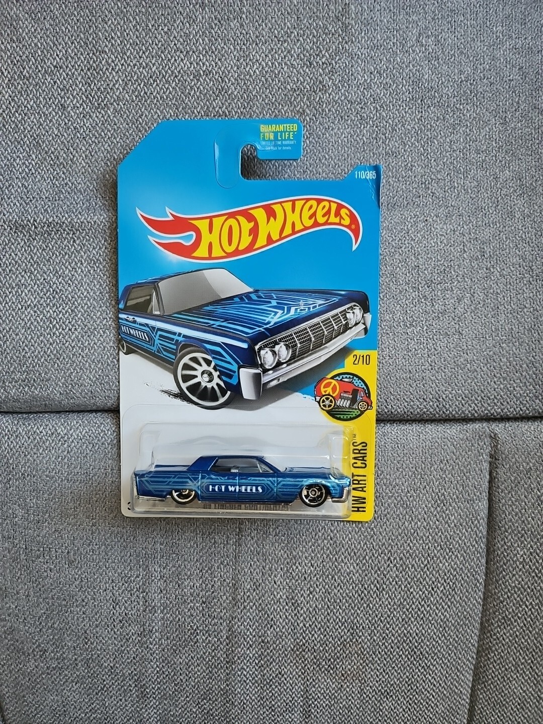 Hot Wheels #110/365 64 Lincoln Continental HW Art Cars 2/10 Diecast Car. 