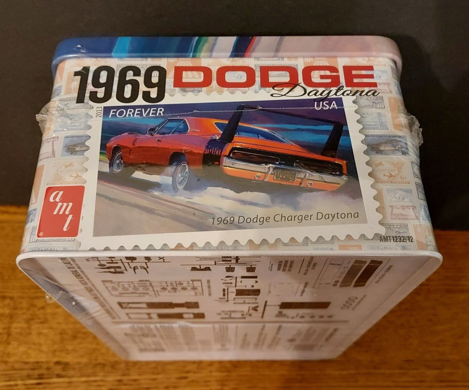 AMT 1232 ~ 1/25 Scale Model Kit ~ 1969 Dodge Charger Daytona "USPS" Tin Box ~NIB