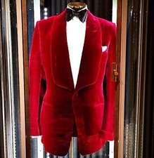 Men Red Velvet Smoking Jackets Blazer Designer Grooms Wedding Party Wear Coats