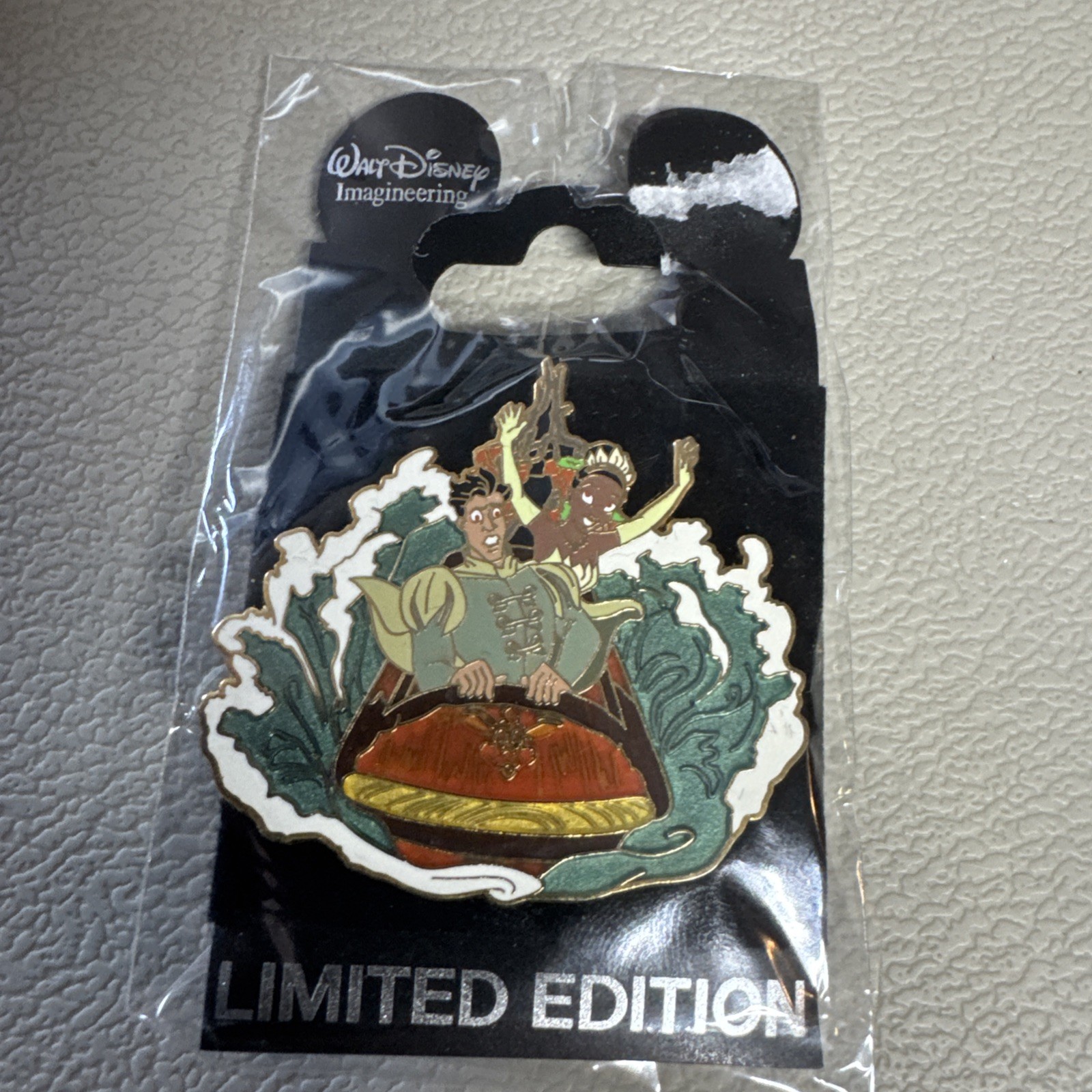 WDI Disney Pin Limited Edition Princess Tiana And Naveen On Splash Mountain Rare