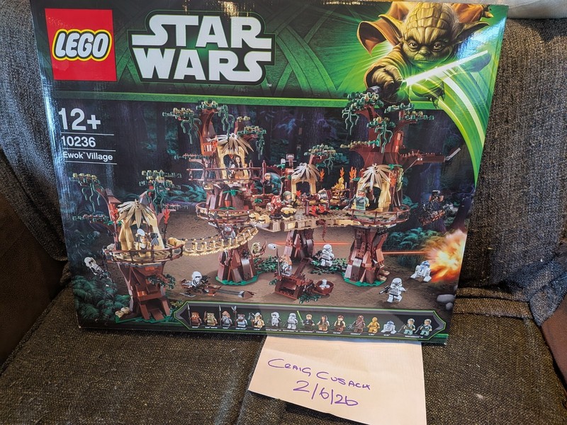 LEGO Star Wars: Ewok Village (10236)