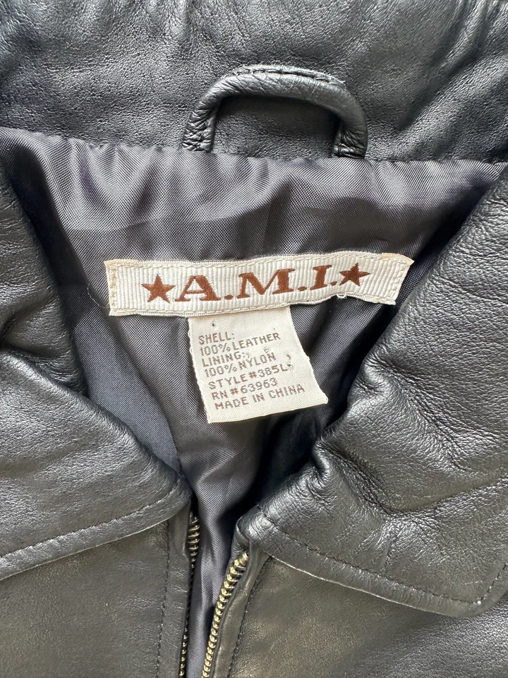 AMI Black 100% Leather Soft Full Zip Lined Retro Vest Women’s Medium Pockets - Image 2 of 4