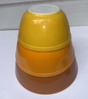 Vtg Pyrex Burnt Orange Yellow & Orange Set of 3 Mixing Bowls 402 403 404 Fall