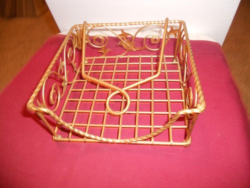 Metal Leaf Vine Napkin Holder with Weighted Arm for Table Outdoor, Gold