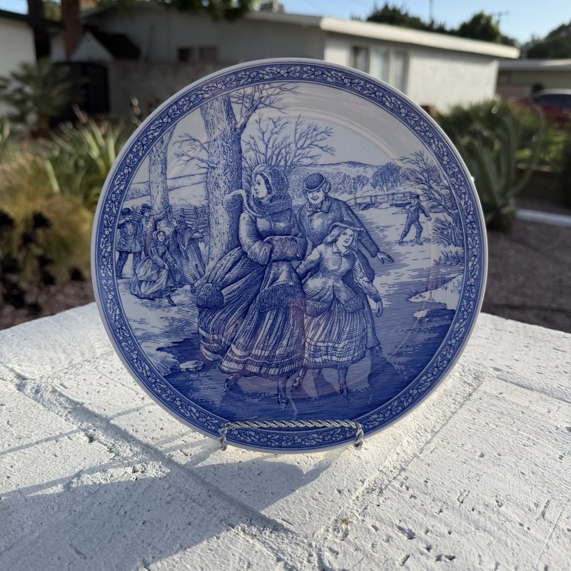 Spode Blue Room Collection Christmas Plate #2 Skaters Victorian England