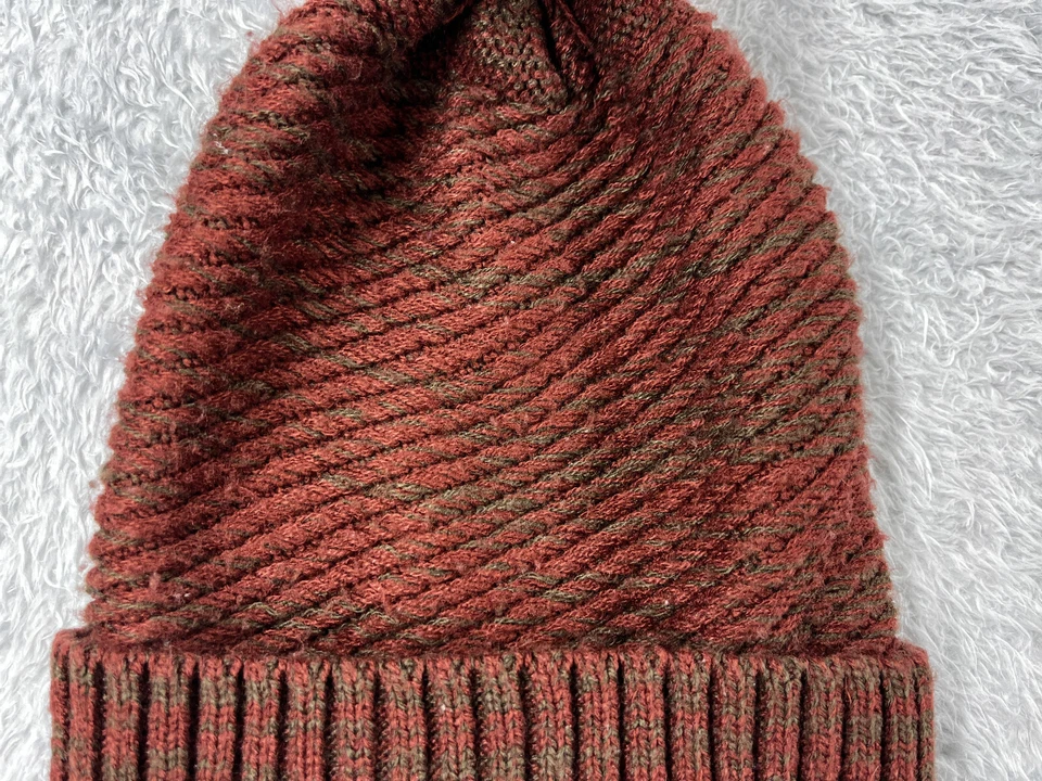 Urban Outfitters Gorro Toque Mujer Talla Única Marrón Rojo Tejido 100% Acrílico Pom Foto 2 de 4