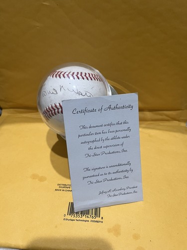 Phil Niekro signed autographed baseball. Atlanta Braves HOF 1997 (Authentic)