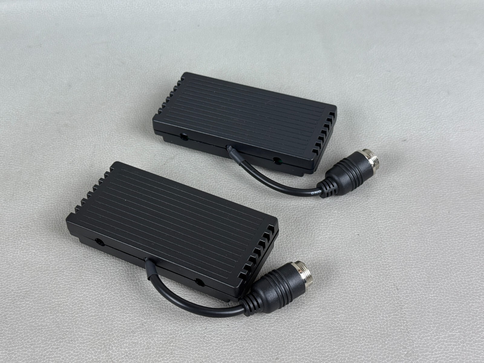 BRAND NEW! BENTLEY BLUETOOTH HEADPHONES & TRANSMITTERS OEM SET OF 2 JNV035801