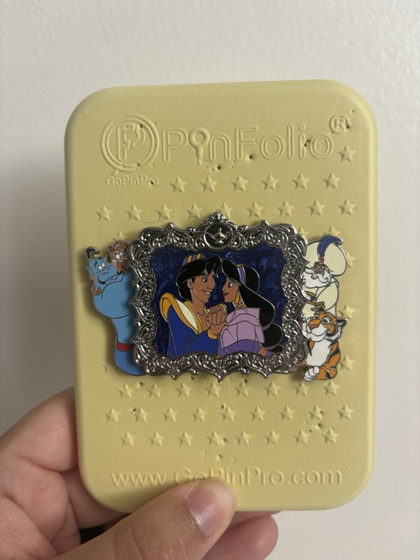 Disney Aladdin & Jasmine Happily Ever After Limited Edition Slider LE 2400 Pin