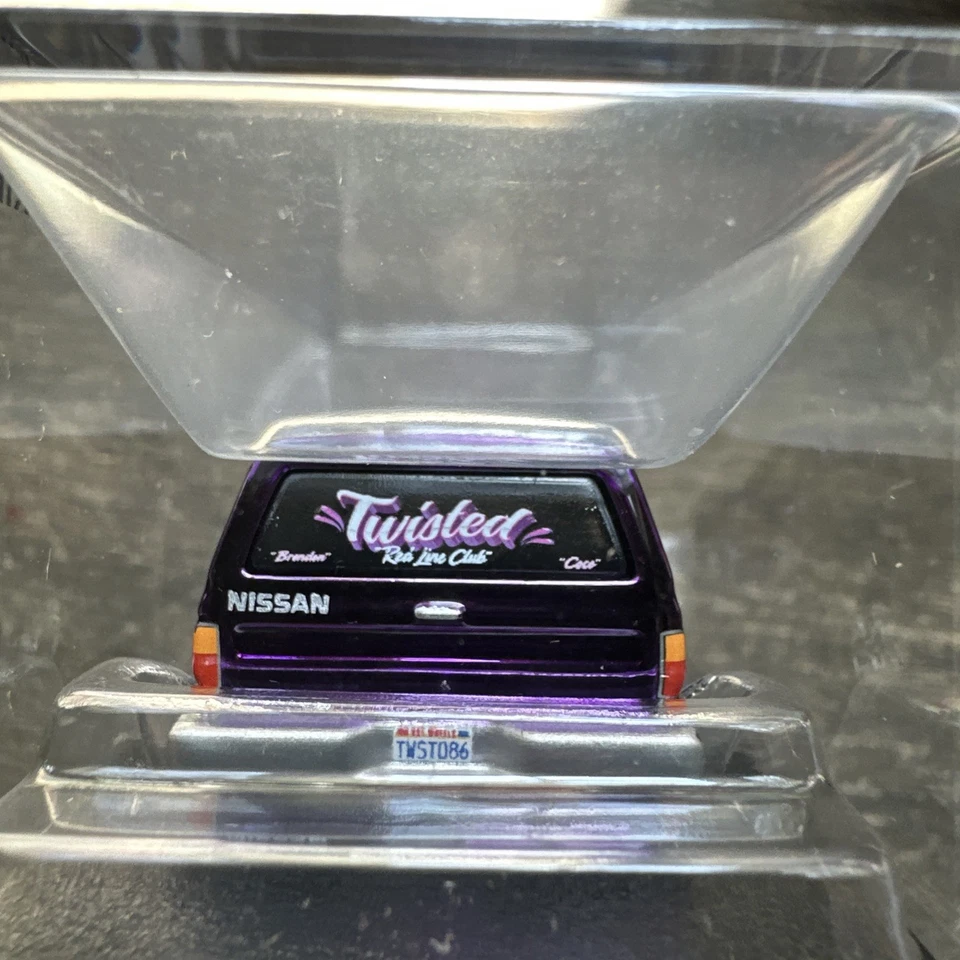 Nissan 720 King Cab 1986 Hot Wheels RLC 2023 Foto 3 de 4