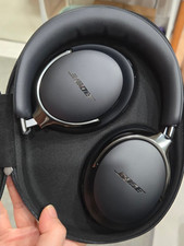 Bose QuietComfort Ultra 2nd Gen Noise Cancelling Headphones Triple Black — image 4