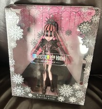 Monster High Howliday Draculara Winter Holiday Doll Mattel 2022 Brand New