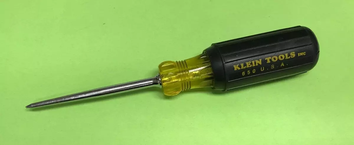 650 Klein Tools Cushion-Grip Scratch Awl