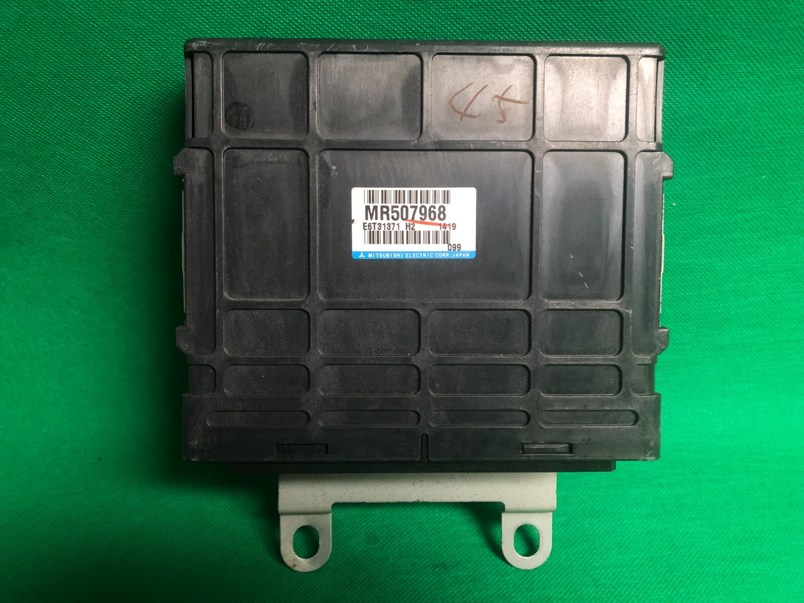 Engine Computer Mitsubishi Mirage 2001 MR507968 1.5l MT ECM PCM  