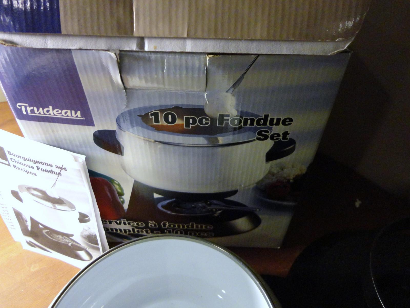 Trudeau 10 Piece Fondue Complete Set With 6 Colored Fork with Holder & Burner