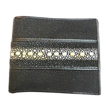 Devy Men's Bi-Fold Wallet Black Genuine Stingray Leather Made In Thailand