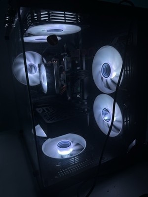 NVIDIA GeForce RTX 5060 Gaming Desktop Tower  dedizierte Grafik RGB schwarz