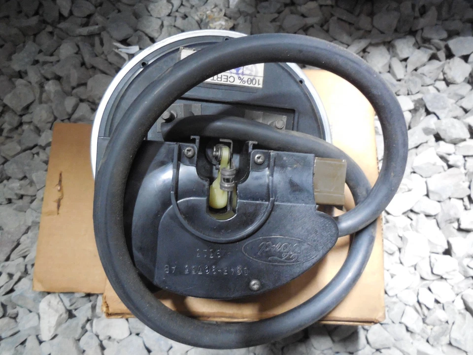 NOS 1979 80 81 82 83 FORD CROWN VICTORIA 5,0 L CONTROL DE VELOCIDAD SERVO D9AZ-9C735-A Foto 2 de 4
