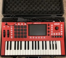 Akai MPC Key 37 Synthesizer Production Keyboard With Case