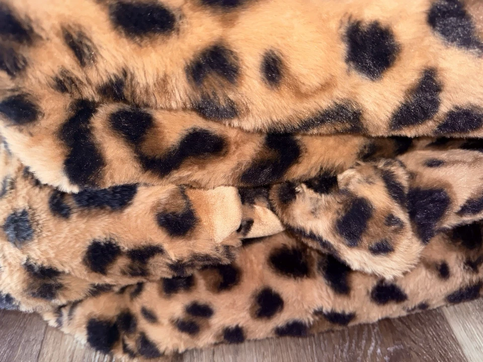 Ed Hardy ~ Faux Fur King Comforter Fuzzy Cheata Animal 102" x 90" Blanket - Image 4 of 4